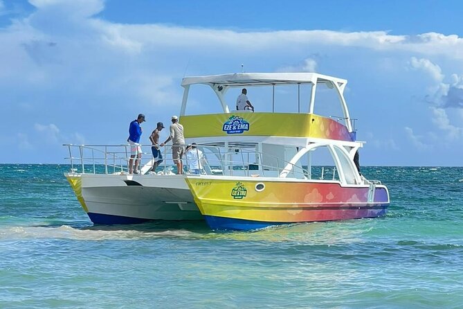 2X1 jhoraji Buggies & Party Boat - Boarding the double-decker catamaran