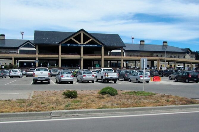 Airport Pick Up - Private Transport Service - Reliability and Flight Delay Protection
