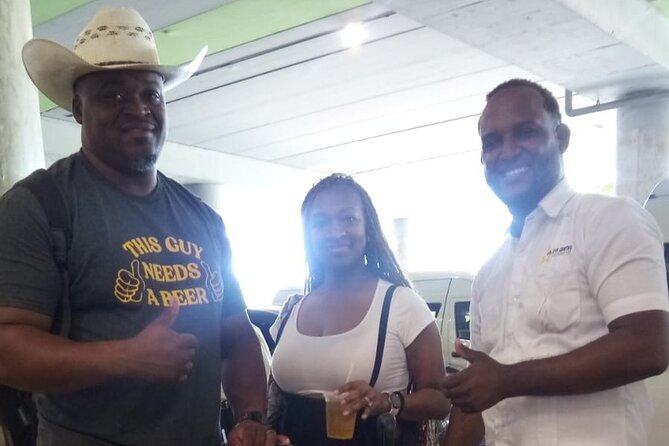 Airport Transfer from/to Uvero Alto to Punta Cana - Comforts included, and what you still pay for