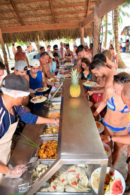Bavaro: Saona Island Speedboat Tour with Open Bar - Saona Island is the reason to go