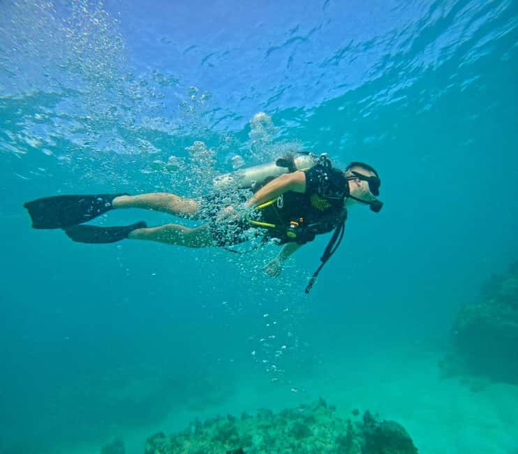 Bávaro: Scuba Diving Experience for Beginners - The first minutes with the regulator