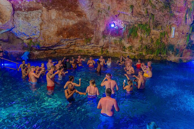 Boogies Adventure, Private Cave, Taino Show - Riding the Macao countryside in a boogie