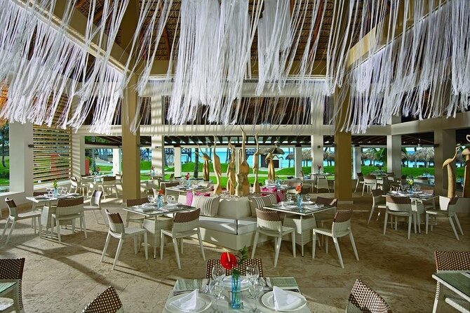 Breathless Punta Cana Resort & Spa - Round Trip Shuttle - Punta Cana Airport - Safety, communication, and driver service