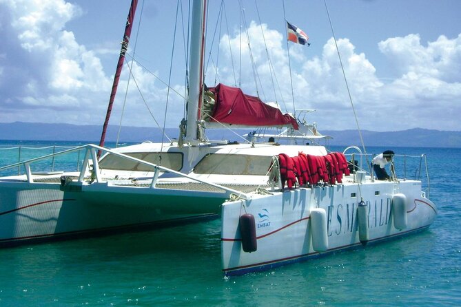 Catalina Sailing Experience in Punta Cana with Food and Drinks - Crossing to the coral wall