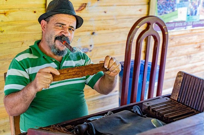 Cigars Shopping Tours From Punta Cana with Transportation Included - Tasting rum, coffee, and chocolate