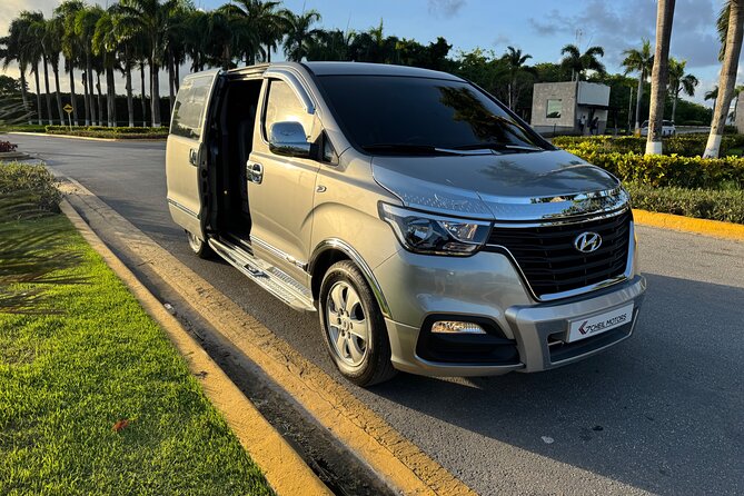 Confortable and privaste transportación from puj Airpot - A Calm Start After Punta Cana Airport