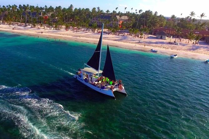 Crucero de Fiesta y Snorkel en Punta Cana - Snorkeling gear and water time