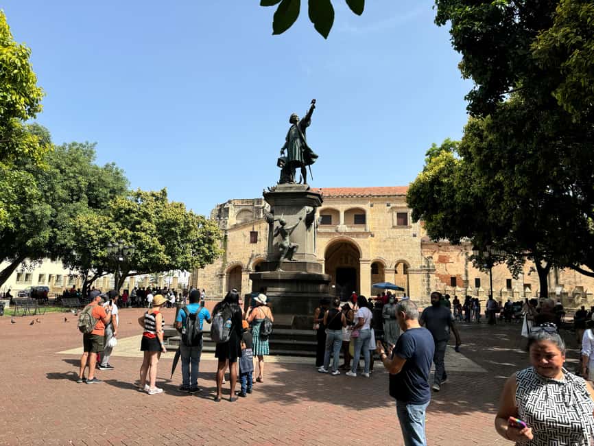 Discover Santo Domingo: A Day Trip from Punta Cana - Walking through the Colonial Zone
