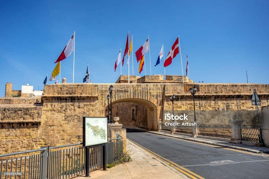 Discover Santo Domingo: A Day Trip from Punta Cana - Guide language and group size