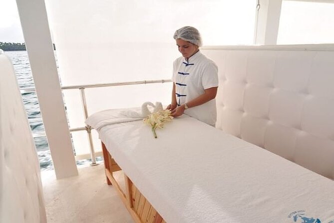 Dr. Fish Ocean Spa including Lunch - Fish therapy with a view of Punta Cana