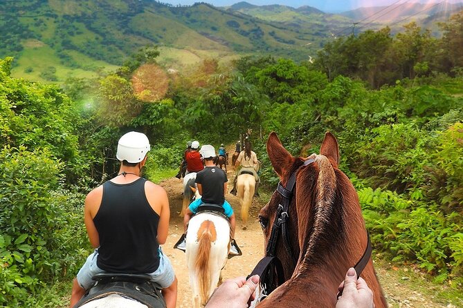 exciting cultural tour to Higüey adventure, history and fun - Higüey’s market and the craft stop