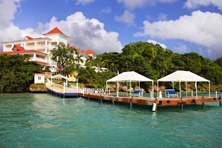 Excursion to Samaná, El Limón Waterfall and Bacardi Island from Punta Cana - The catamaran ride across the water