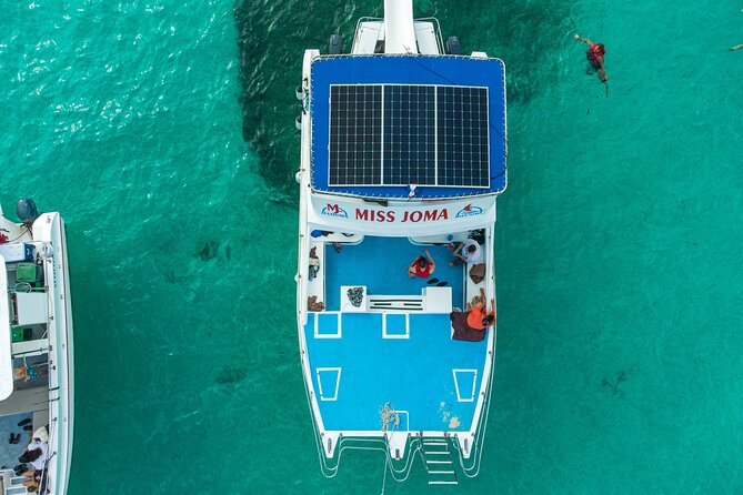 Experience for families and friends by private boat with pick-up - How good is the $695 value?