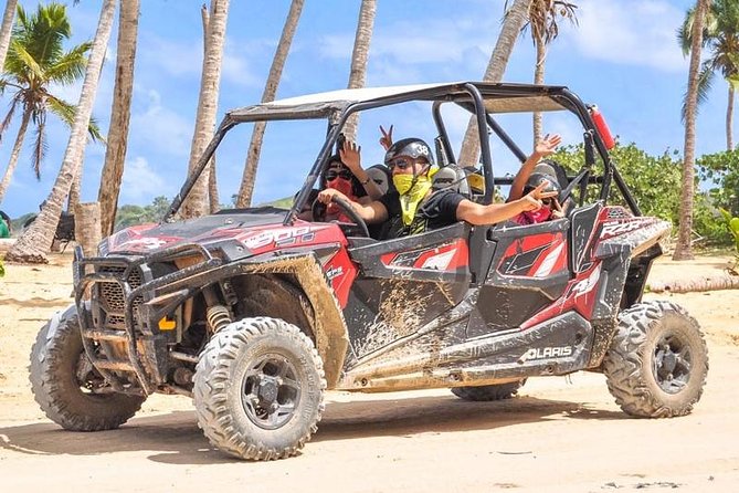 Family Polaris - Suzuka Tours Punta Cana - A Typical House and Local Products