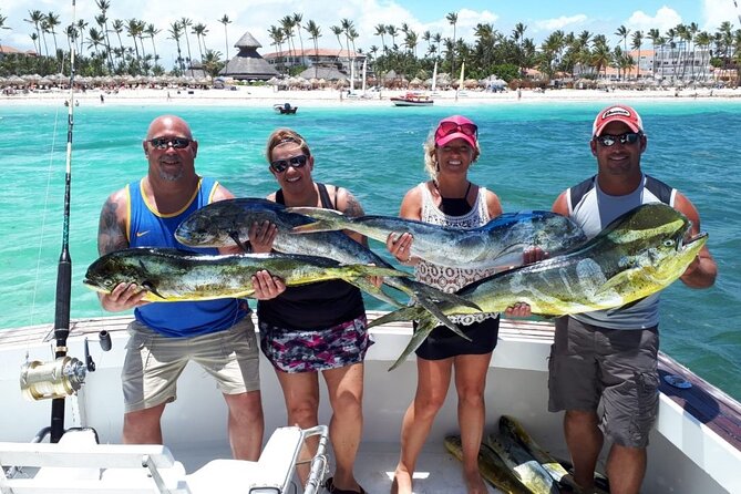 FISHING PRO CHARTERS - Boat Excursion - Divina - Key points at a glance