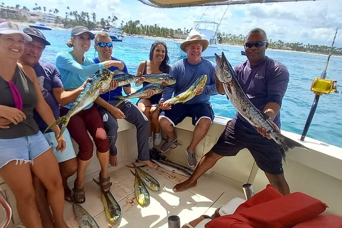 FISHING PRO CHARTERS - Boat Excursion – Mar-Quesa - What your Punta Cana fishing day is really about