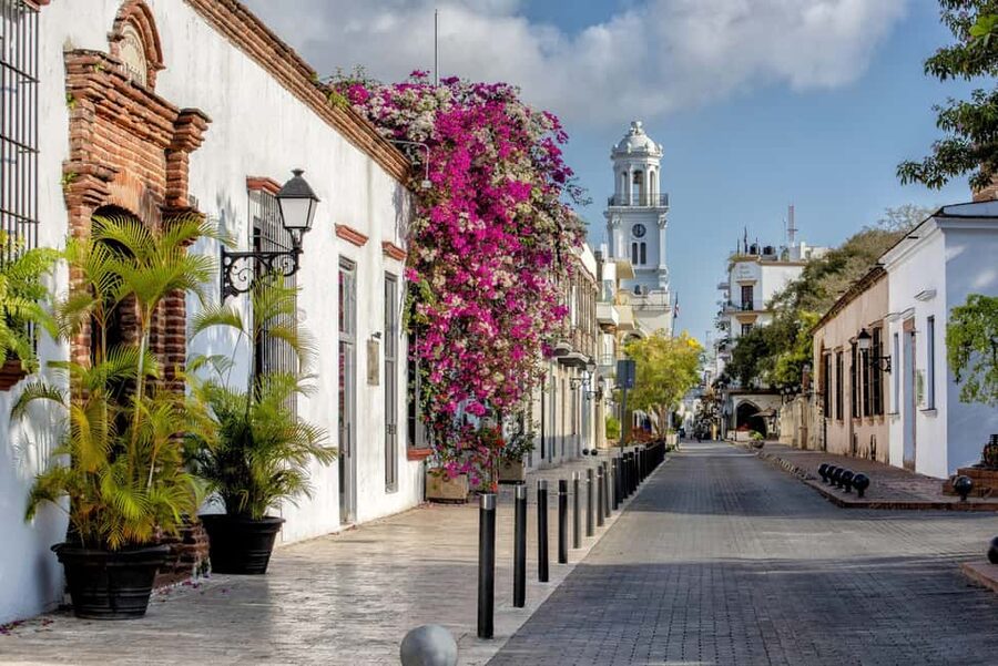 From Bavaro: Santo Domingo Colonial City Tour - National Palace and Columbus Lighthouse Views