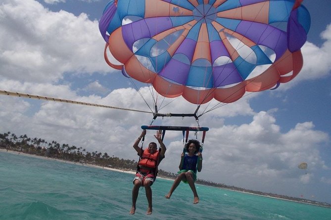 From Punta Cana: Amazing Activity Parasailing Hotel pickup - Wind matters more than the calendar