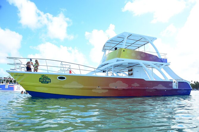From Punta Cana: Party Boat + Snorkeling Live Music Drink Open B - Snorkeling in a nature reserve