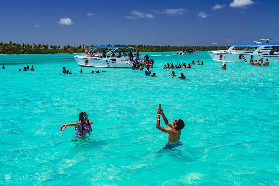 From Punta Cana: Saona Island Full-Day Tour with Lunch - Three hours on Saona Island