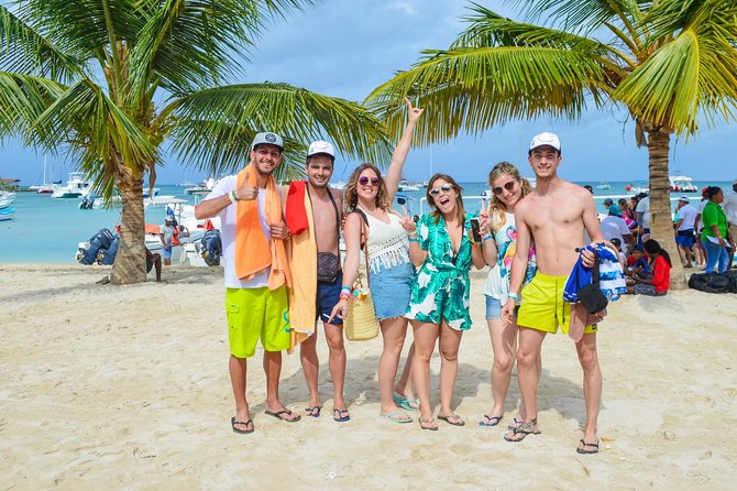 Full-Day Excursion in Saona Island - Lunch and beach time on Saona