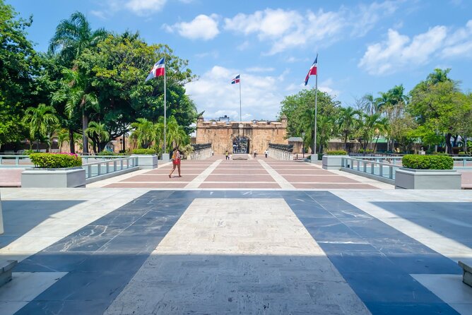 Full Day Santo Domingo City Tour: History of the Caribbean From Punta Cana - The Punta Cana pickup can shape the whole day