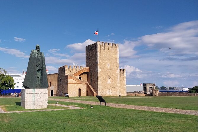 Full Day Santo Domingo Tour - Visiting Los Tres Ojos for an hour