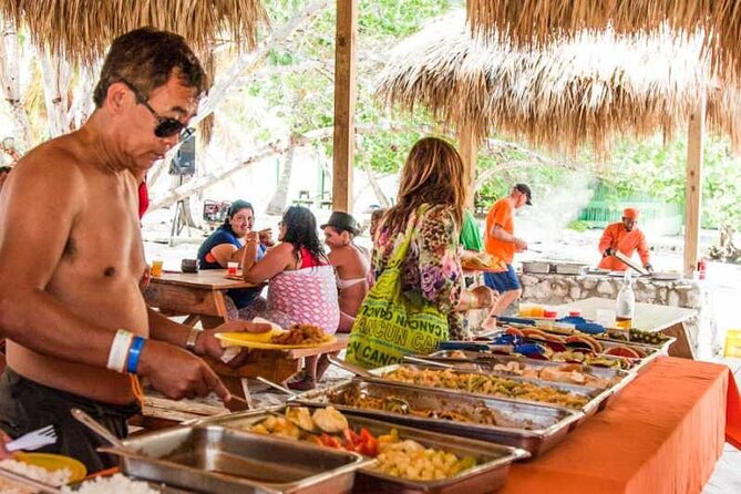 Full Day Snorkeling in Catalina Island with Transportation and Lunch - Catalina Island from Punta Cana: what the day is really about