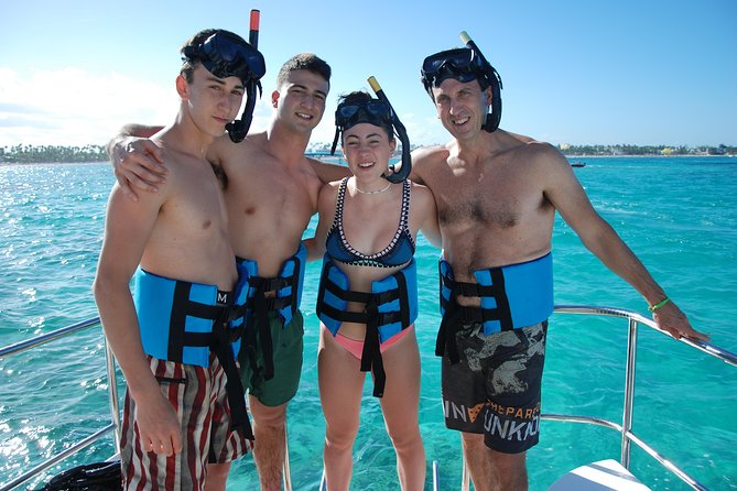 Great Snorkeling Cruise with Sharks & Stingray Encounter and Natural Pool - What the $119 price includes