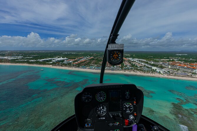 Helicopter tour of Punta Cana - Cabeza de Toro, aquariums, and clear water