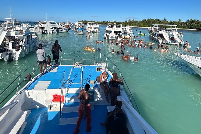 Hip-Hop Party Boat with Dj Live Adults Only and Unlimited Drinks - Snorkeling at the coral reef