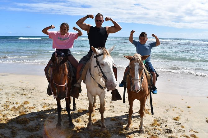 Horseback Riding Tour Adventure on the Beach - The guides and the pace of the group