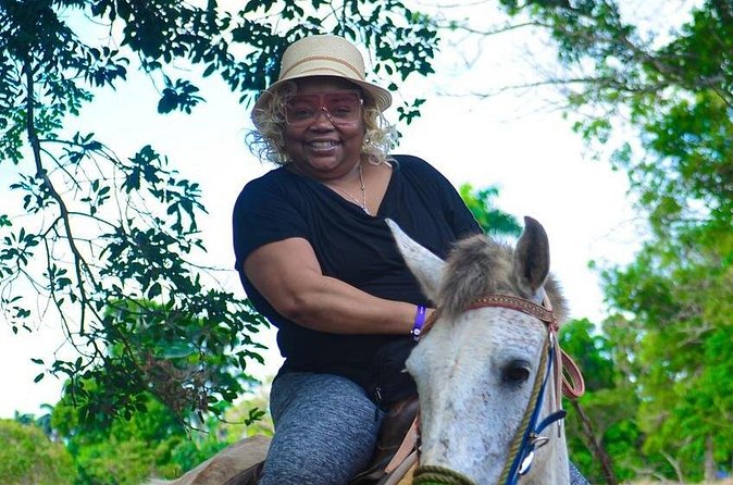 HorseBack Rinding to Macao Beach - The beach stop and the scenery
