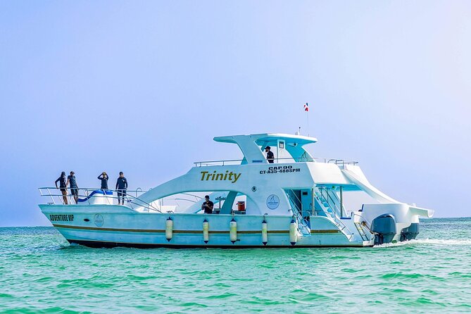 Infinity party boat in Punta Cana - The open bar and what the $65 price covers