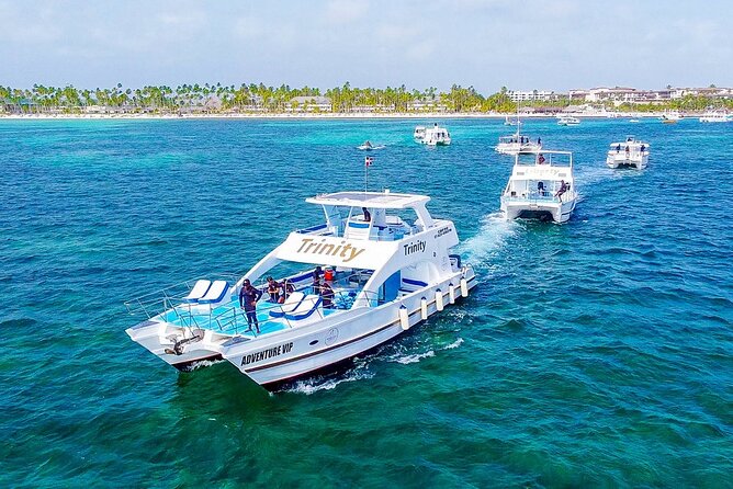 Infinity party boat in Punta Cana - Who should book this catamaran cruise