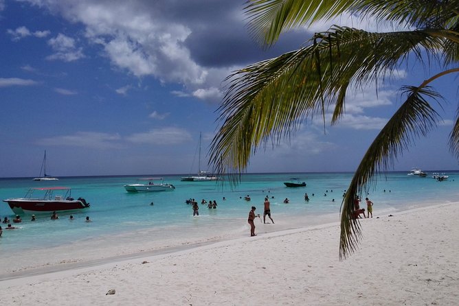 Isla Saona El Paraiso del Caribe - Saona Island, where the beach is the main event