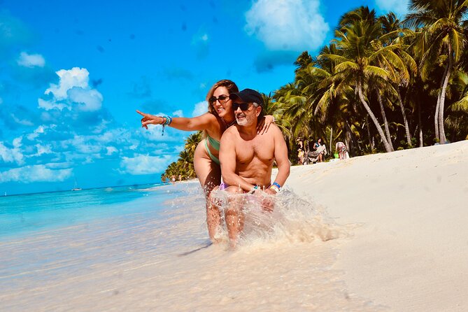 Isla Saona Exclusive Tour with Catamaran & Natural Pool - Who will get the most from this Saona outing