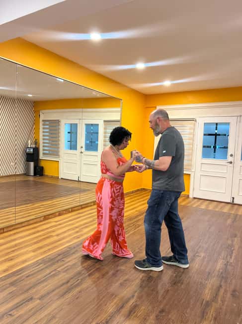 Learn to dance Bachata like a pro in Punta Cana - The main strengths, and the things to watch