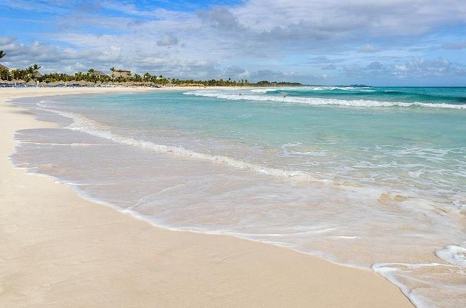 Majestic Colonial - Round Trip Shuttle - Punta Cana Airport - Meeting a driver at the resort for the return trip