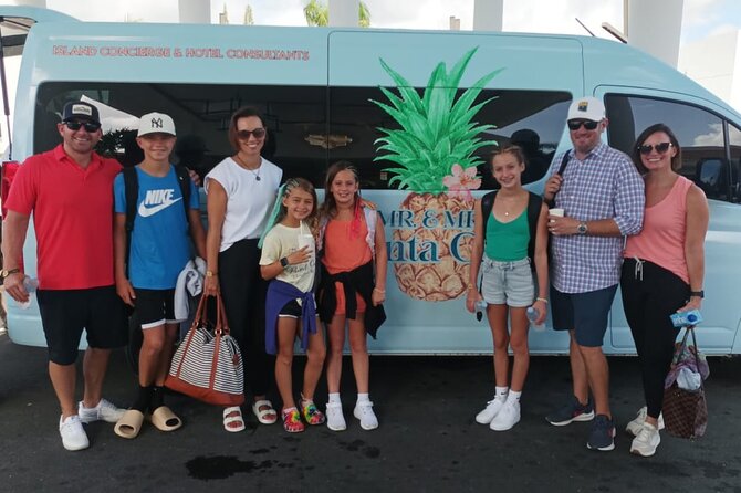 Mr&Mrs Punta Cana Private Roundtrip Transfer Airport-Hotel - The arrival transfer from Punta Cana airport
