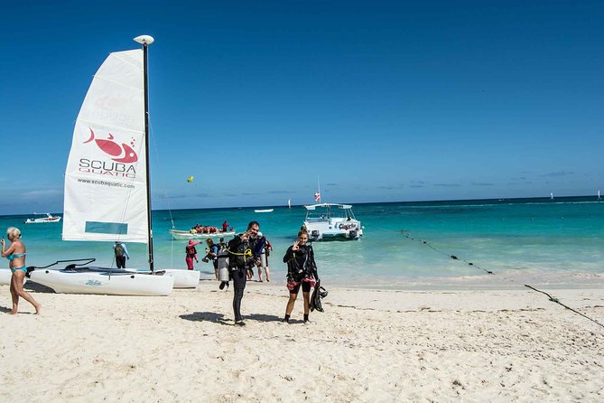 Open Water Diver - Bávaro - Starting with five online theory chapters