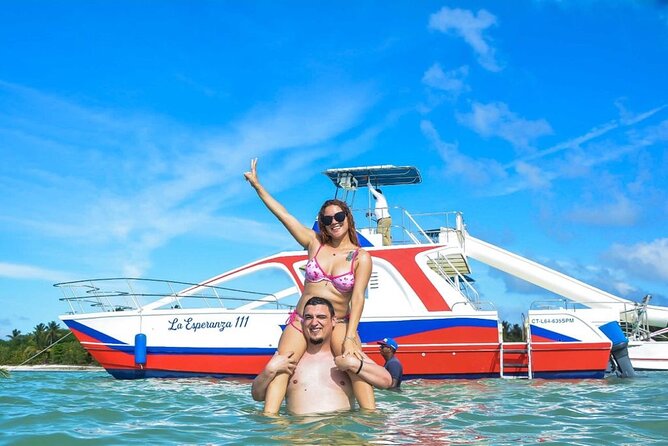 Party boat in Catamaran with Open Bar adults only - Cruising with the open bar