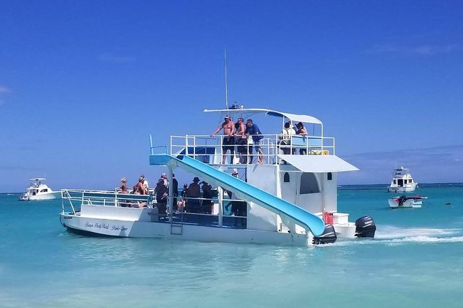 Party Boat in Punta Cana - Booze Cruse - What this Punta Cana boat trip is really like