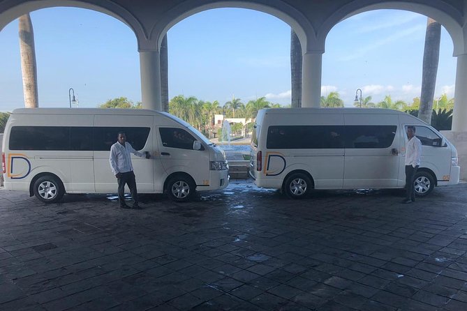Private Airport Punta Cana transfer to Hotels Barcelo - The 35-minute ride to Barcelo hotels