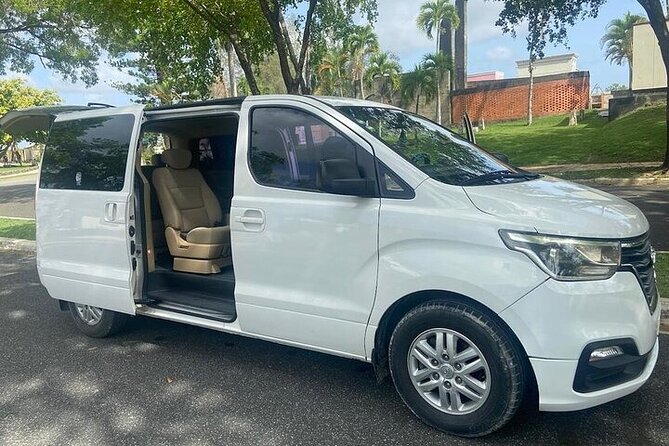 Private Airport Transfer Service To and From Uvero Alto - A private arrival between Punta Cana and Uvero Alto