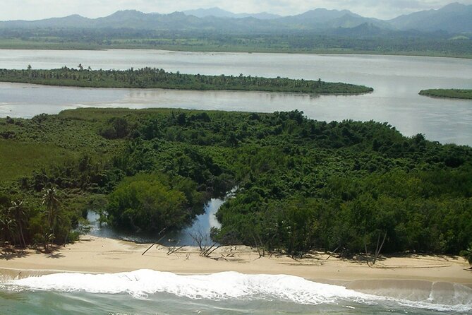 Private Boat Nature Tour of Limón Beach and Lagoon - Who should book this experience