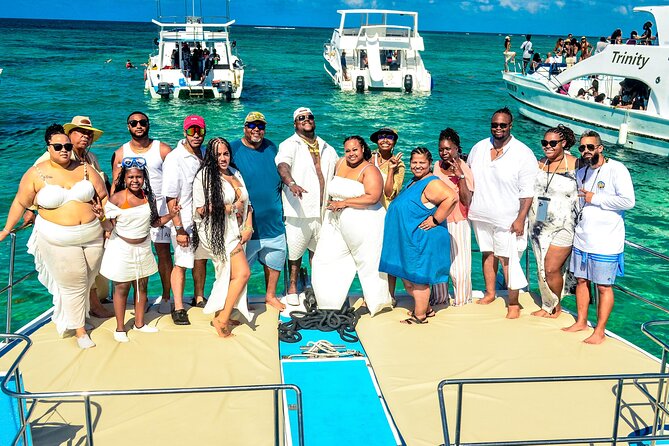 Private Catamaran wonderful Snorqueling slide & entartaiment team - A private Punta Cana catamaran for your own group