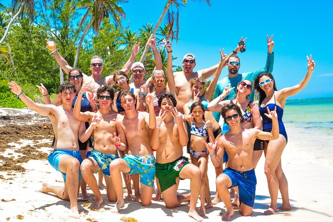 Private Catamaran wonderful Snorqueling slide & entartaiment team - Snorkeling, swimming, and the boat slide