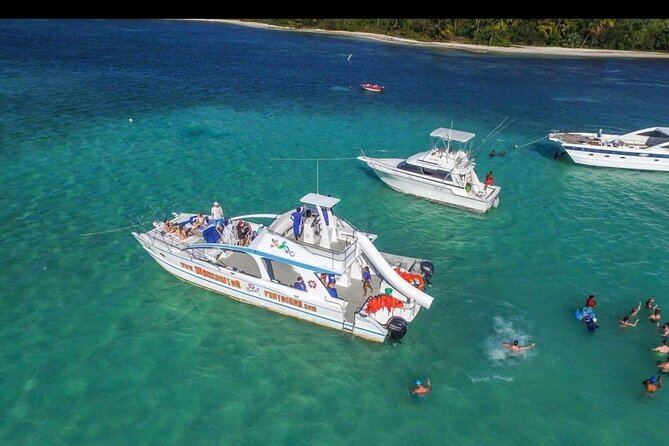 Private Cruise Party with Drinks and Snorkeling in Punta Cana - A private boat day from Playa Bibijagua