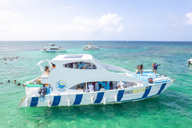 Private Family Boat at Punta Cana - A three-hour Punta Cana cruise with two very different moods
